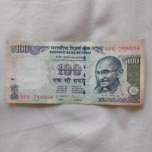 100 India rupee